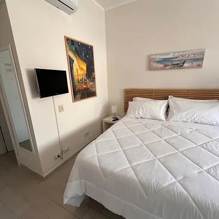 Appart hôtel Ashur Mondello 2*