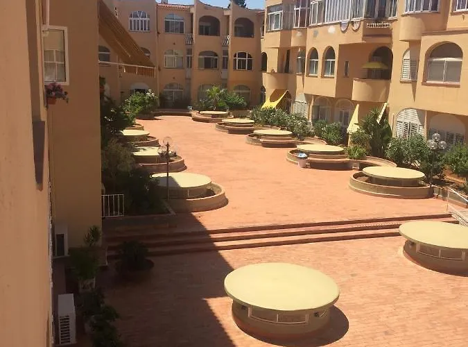 Ξενοδοχείο με διαμερίσματα Ashur Mondello Παλέρμο