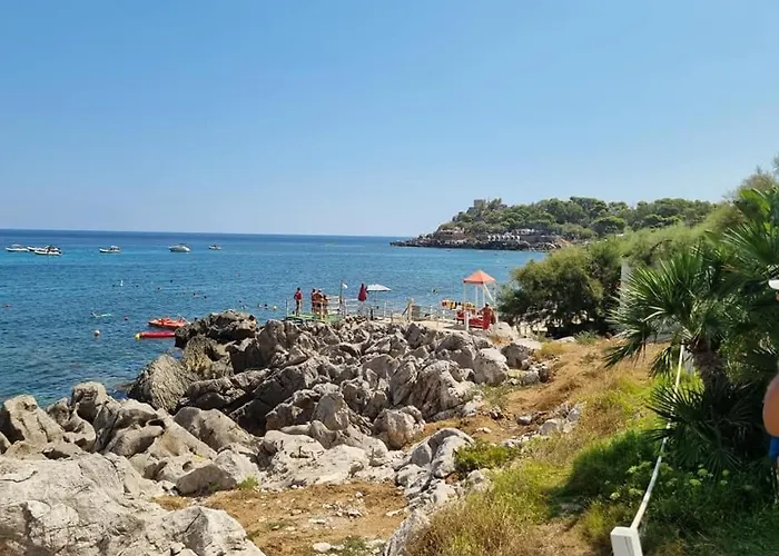 Ashur Mondello Aparthotel Palermo